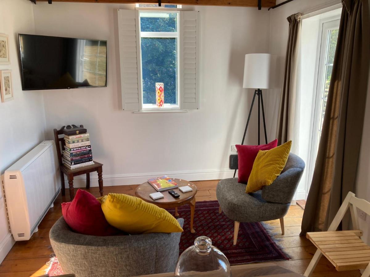 Hunters Moon B&B Tidworth ภายนอก รูปภาพ