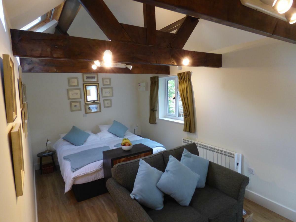 Hunters Moon B&B Tidworth ภายนอก รูปภาพ